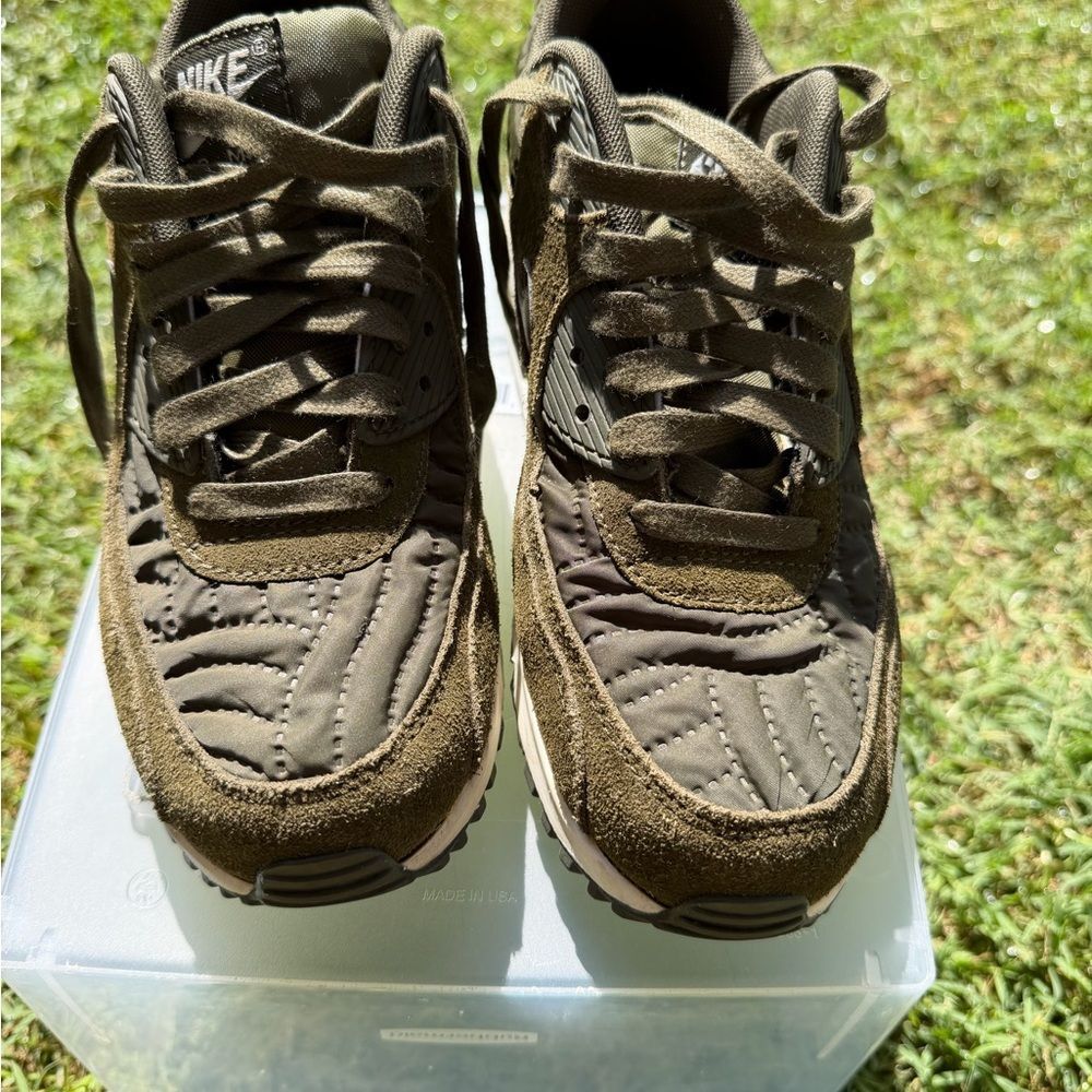 Nike Brown/Tan Interior Mesh Trainer